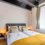 Отель Luettes Loft Boutique Эккернфёрде